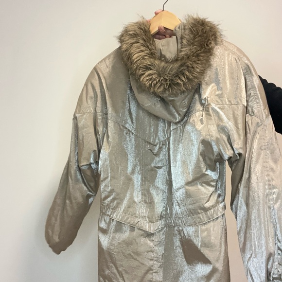 Stylish Silver Women's Jacket with Faux Fur Trim - Picture 2 of 5